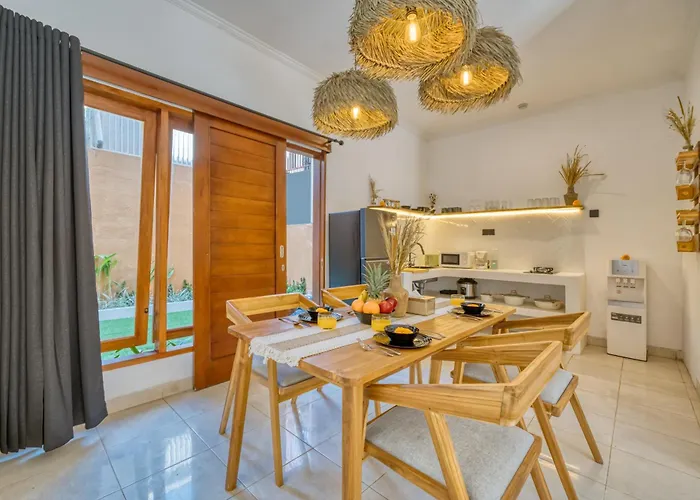 3 Bd Pvt House With Big Common Pool And Gym & Bbq * Nusa Dua (Bali)