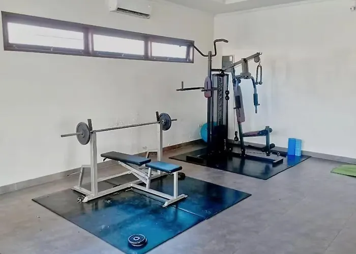 3 Bd Pvt House With Big Common Pool And Gym & Bbq * Nusa Dua (Bali)