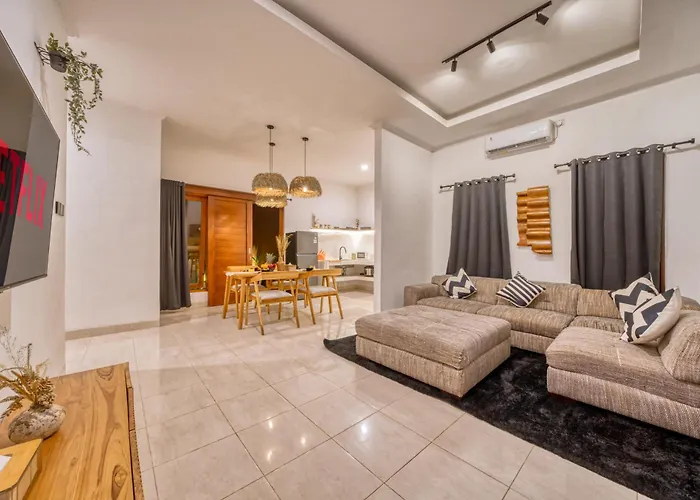 3 Bd Pvt House With Big Common Pool And Gym & Bbq Сasa de vacaciones Nusa Dua (Bali)