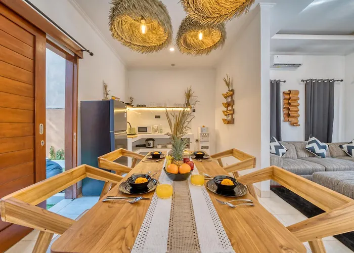 3 Bd Pvt House With Big Common Pool And Gym & Bbq Nusa Dua (Bali)